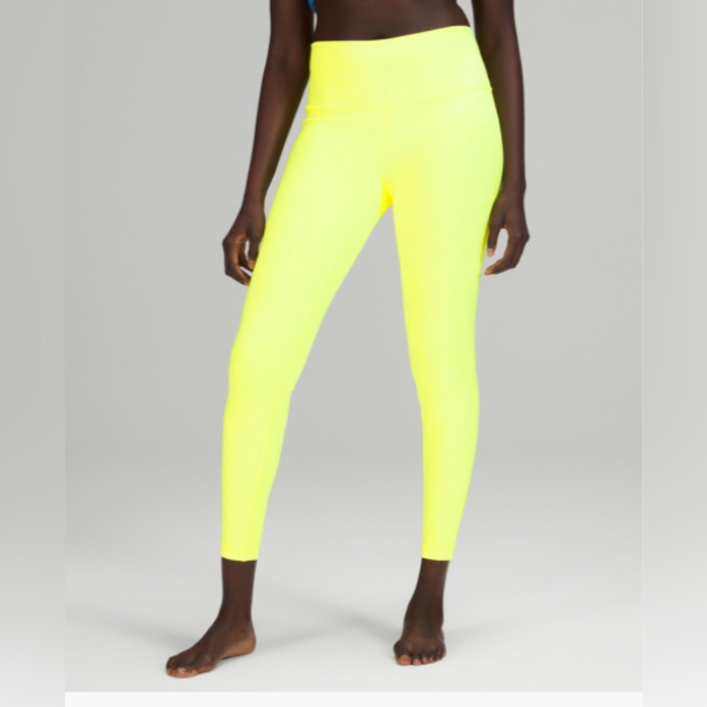 LULULEMON WUNDER UNDER HIGH-RISE TIGHT
28" *LUXTREME
Highlight Yellow
Size: 4